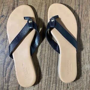 Le Chateau Black Sandals Size 39